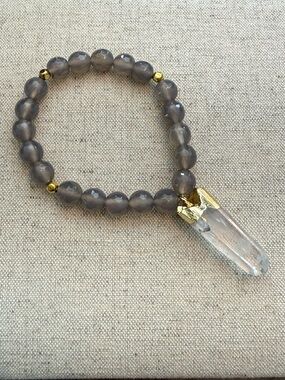 Crystal Quartz Pendant Bracelet w/Grey Agate Beads